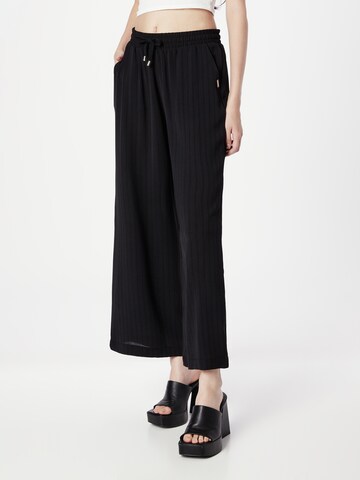 QS Loose fit Trousers in Black: front