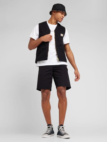 Carhartt WIP Regular Short in Schwarz