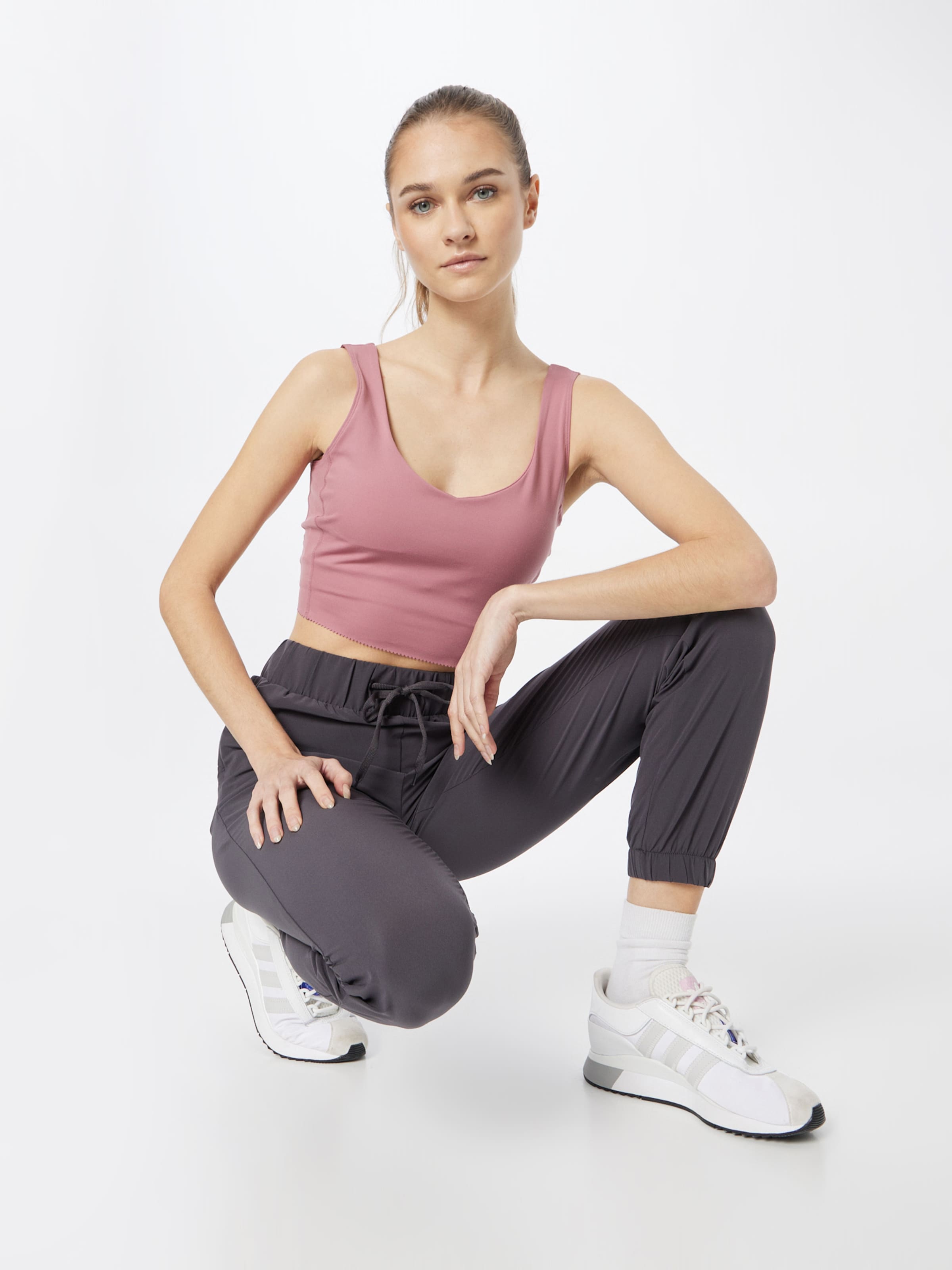 Athlecia Tapered Sporthose 'Austberg' in Anthrazit | ABOUT YOU