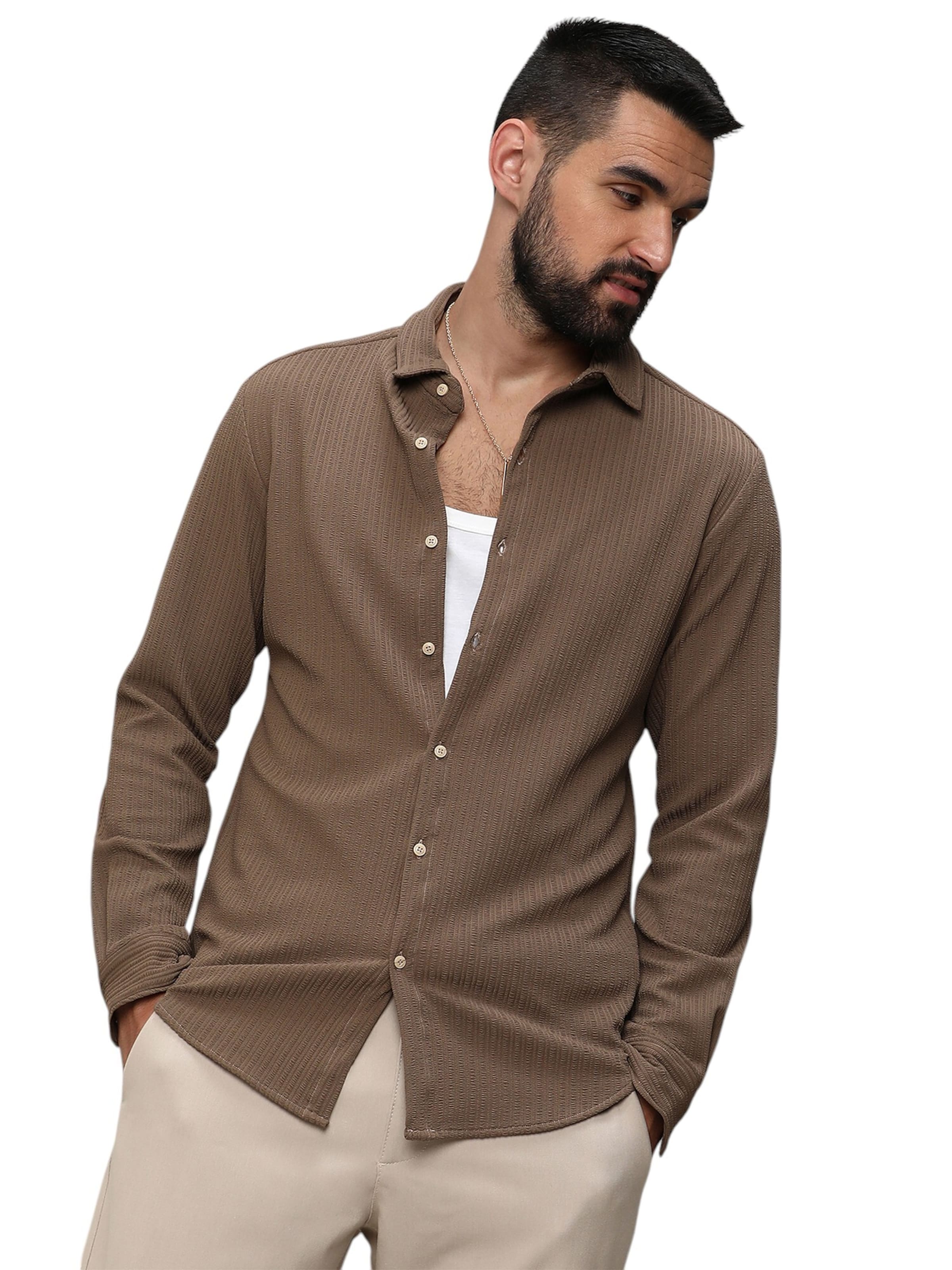 Coupe regular Chemise 'Susanne' Campus Sutra en marron : devant