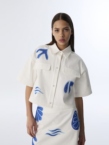 Twist Blouse in Beige: front