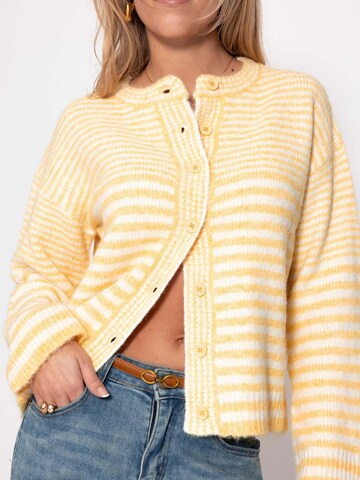SASSYCLASSY Knit Cardigan in Mixed colors