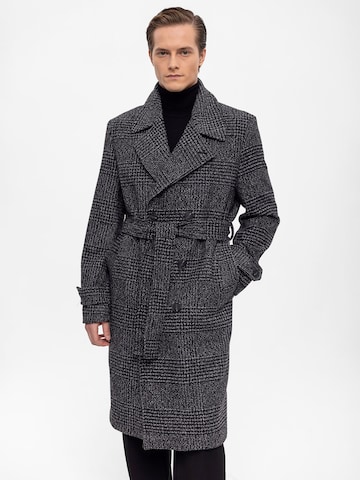 Antioch Between-seasons coat in Grey: front