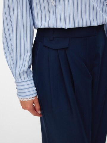 Wide Leg Pantalon à pince 'VMDREA' VERO MODA en bleu