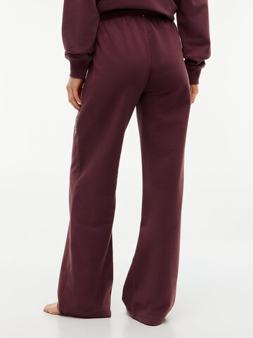 TOMMY HILFIGER Loose fit Trousers 'Essential' in Brown