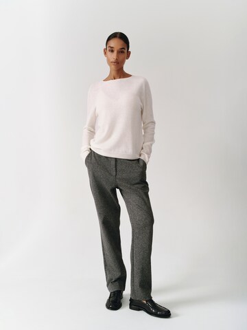 TATUUM - Pullover 'Rossa' em branco