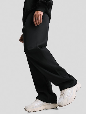 Bershka Wide Leg Hose in Schwarz