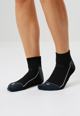 Chaussettes de sport 'Avery' ENDURANCE en noir : devant