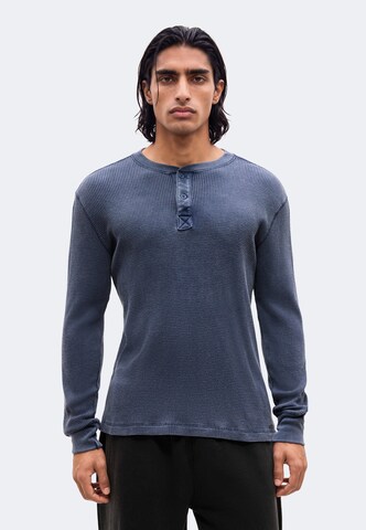 HOLLISTER Shirt in Blue: front