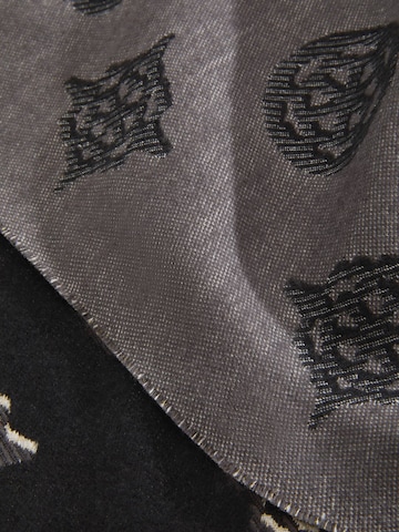 GUESS Scarf 'Cresidia' in Black