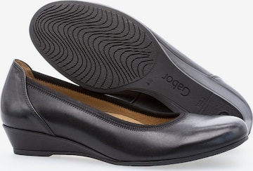 GABOR Ballet Flats in Black