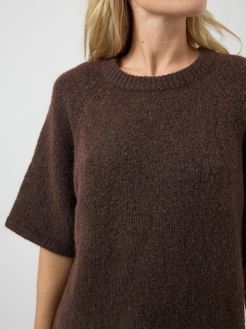 Pull-over 'YASAnne' YAS en marron