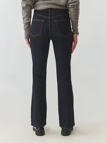 TATUUM Bootcut Džíny – modrá
