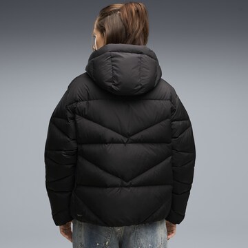 PUMA Winterjacke in Schwarz