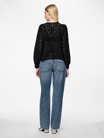 Camicia da donna 'Nanessa' di PIECES in nero