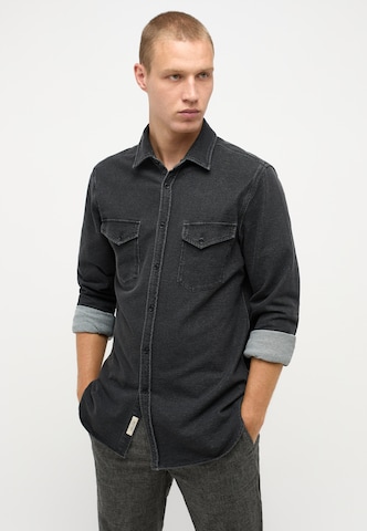 MUSTANG Regular fit Button Up Shirt in Grey: front