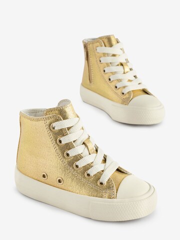 Next Кроссовки в Золотой