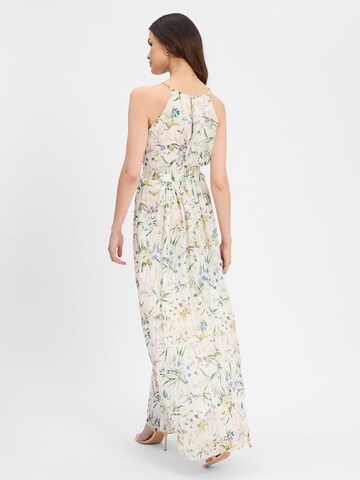 SWING Evening dress in White