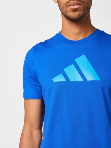 ADIDAS PERFORMANCE - Camiseta funcional en azul