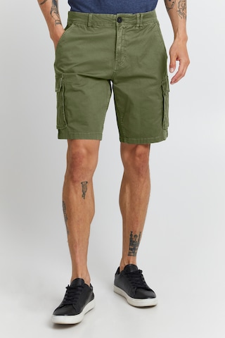 11 Project Regular Pants 'Sander' in Green: front