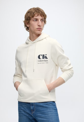 Felpa di Calvin Klein Jeans in bianco