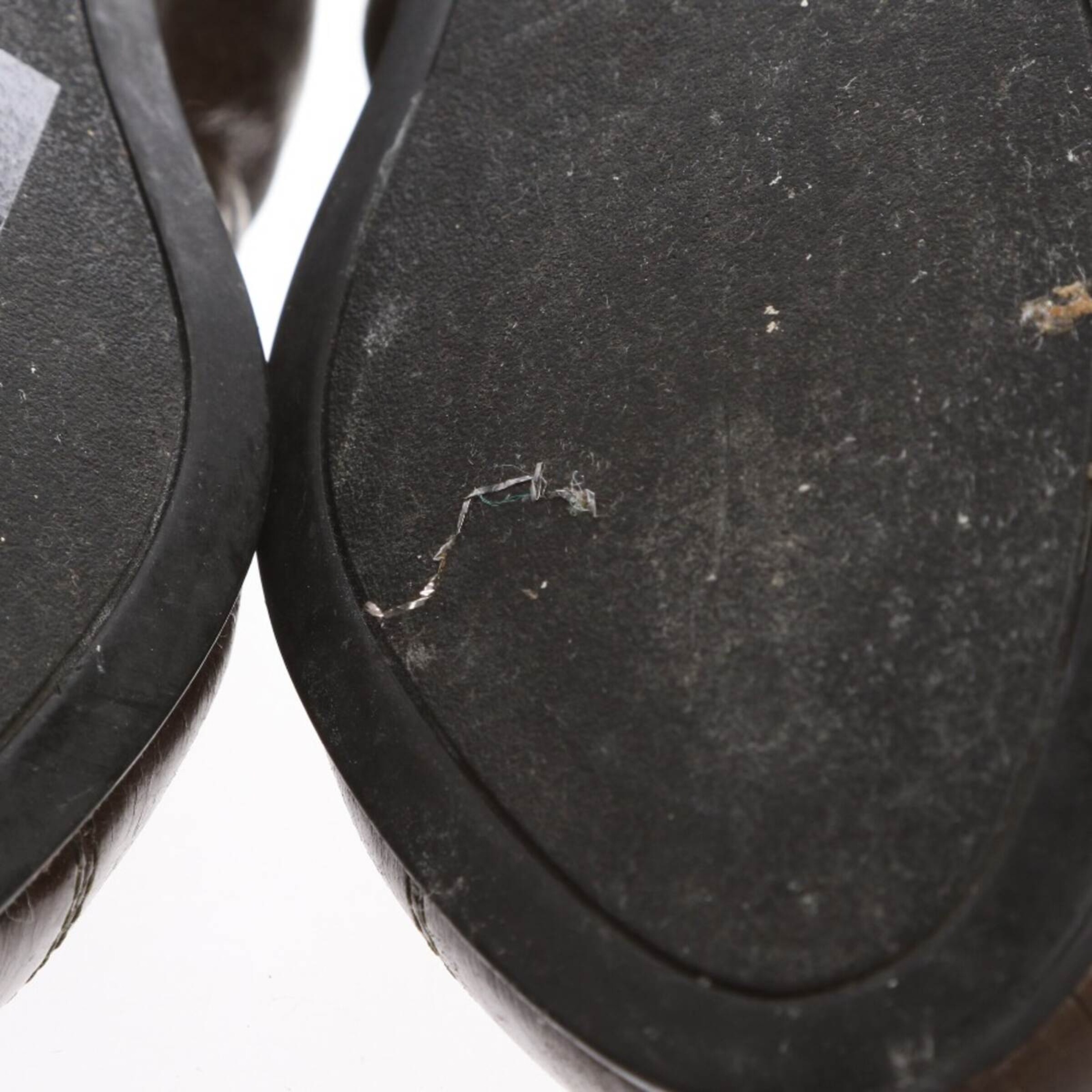 PRADA Flats & Loafers in 35 in Green