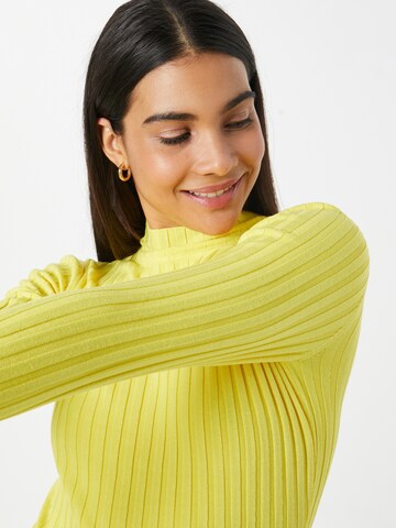 mbym Sweater 'Magen' in Yellow