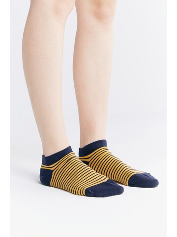 Albero Natur Ankle Socks in Yellow: front