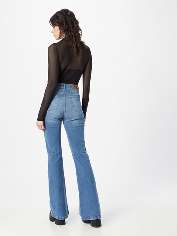 Nasty Gal Flared Jeans in Blue