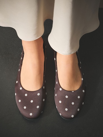 Ballerina 'Forever Comfort' di Next in marrone