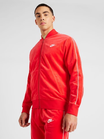 Hanorac de la Nike Sportswear pe roșu: față
