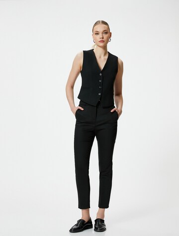 Koton Slim fit Pants in Black