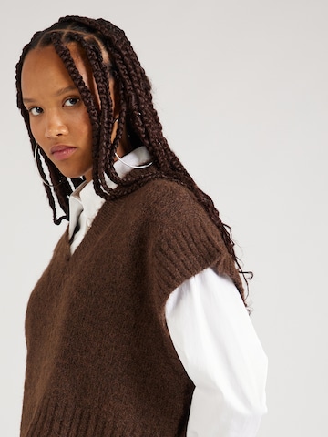 Pull-over TOPSHOP en marron