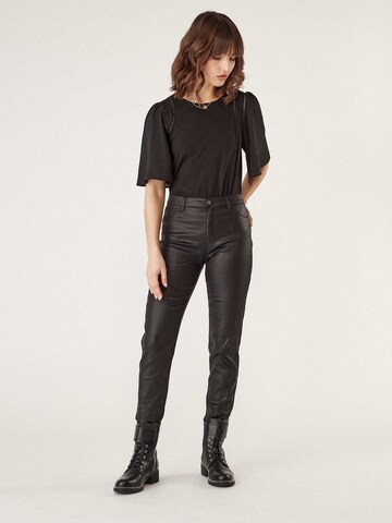 Coupe slim Pantalon 'Fcoaty' NAF NAF en noir