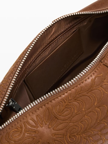 Desigual Наплечная сумка в Коричневый