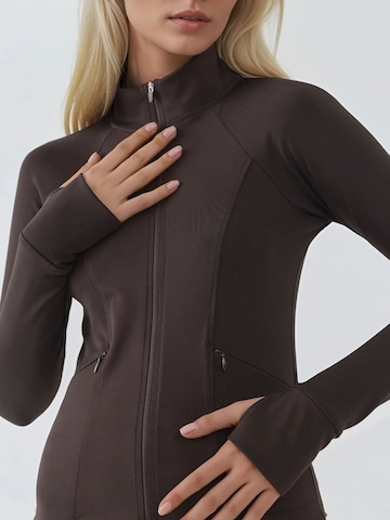 Hiccup Sweatvest in Bruin