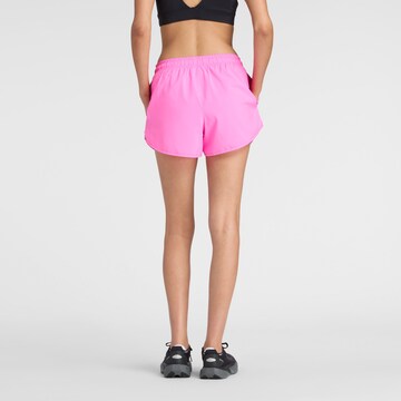 Regular Pantalon de sport 'Sport Essentials Short 3"' new balance en rose