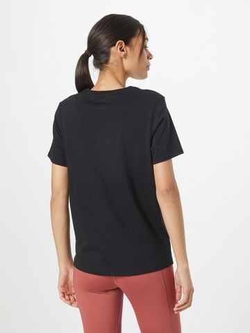 Nike Sportswear Skinny Performance Shirt 'Essential' in Black