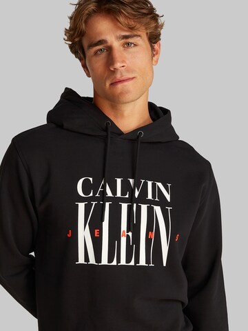 Calvin Klein Jeans Sweatshirt i svart