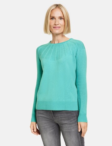 GERRY WEBER Sweater in Green: front