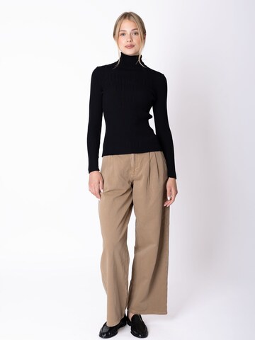 IVKO Woman Sweater in Black
