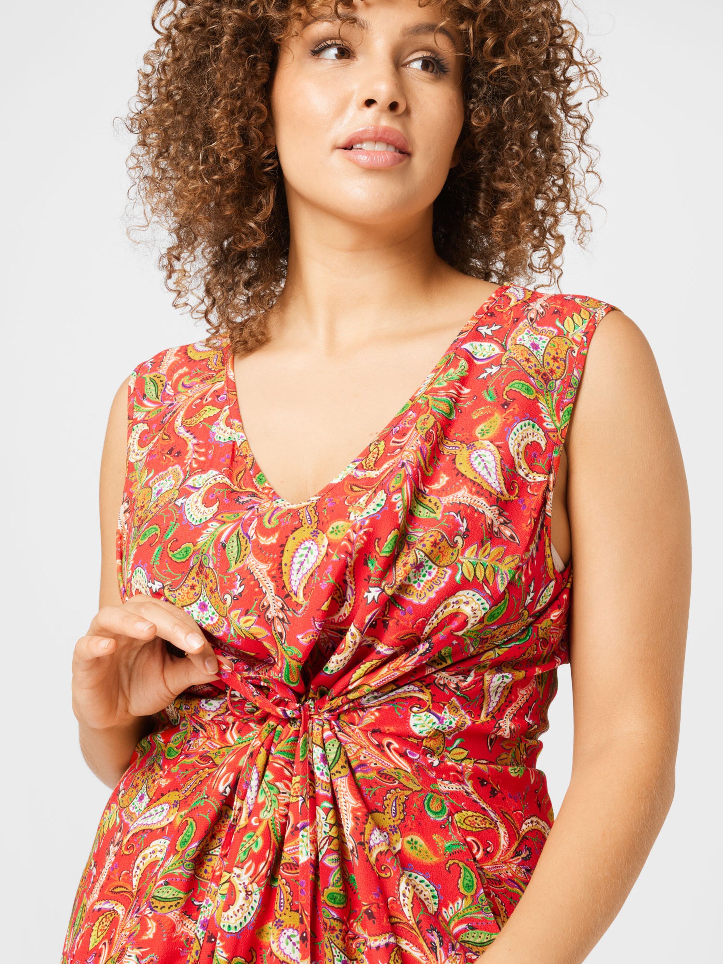 Robe DOVE Persona by Marina Rinaldi en Rouge ABOUT YOU