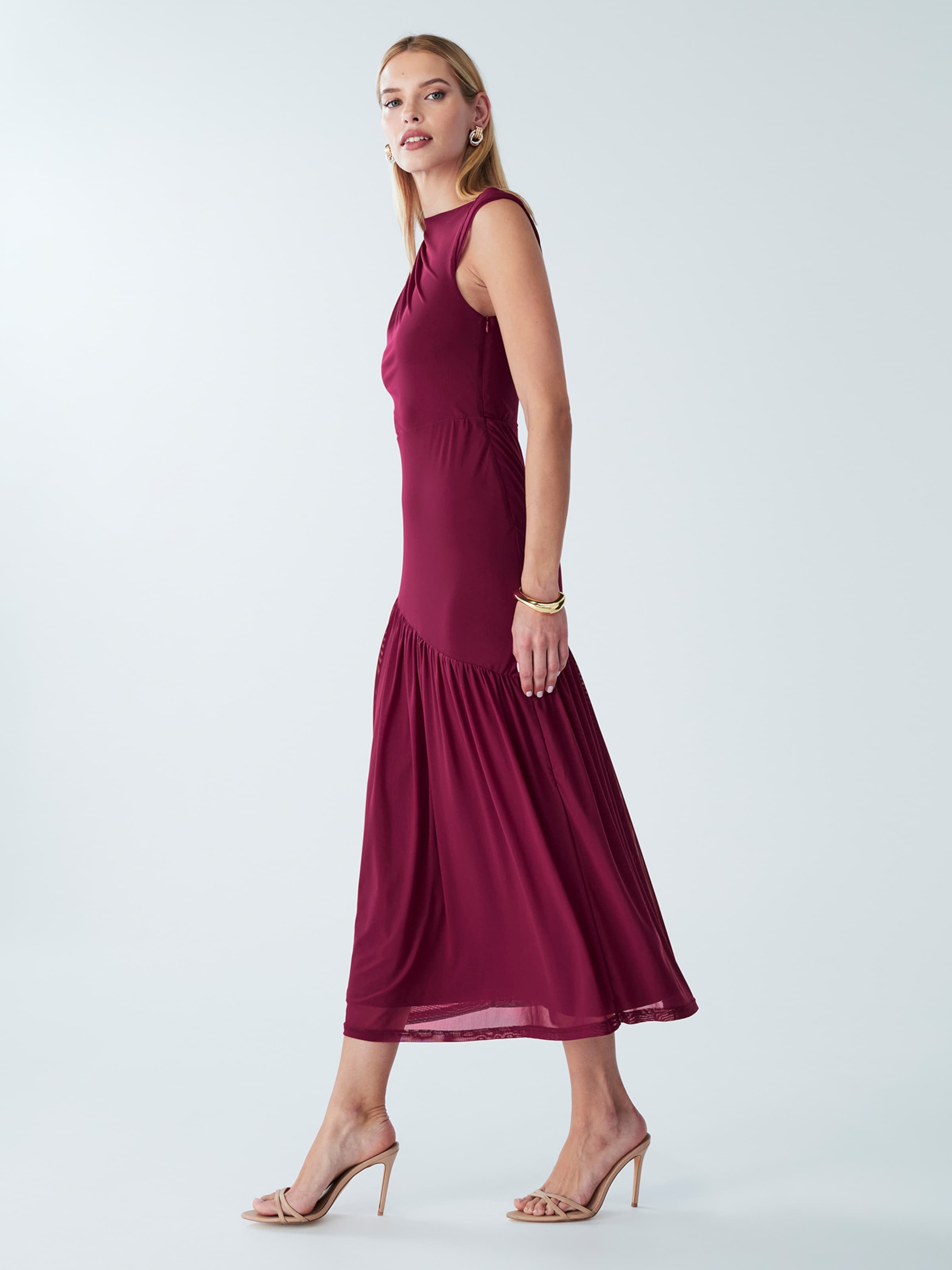 Robe 'Chelle' BWLDR en Lie De Vin ABOUT YOU