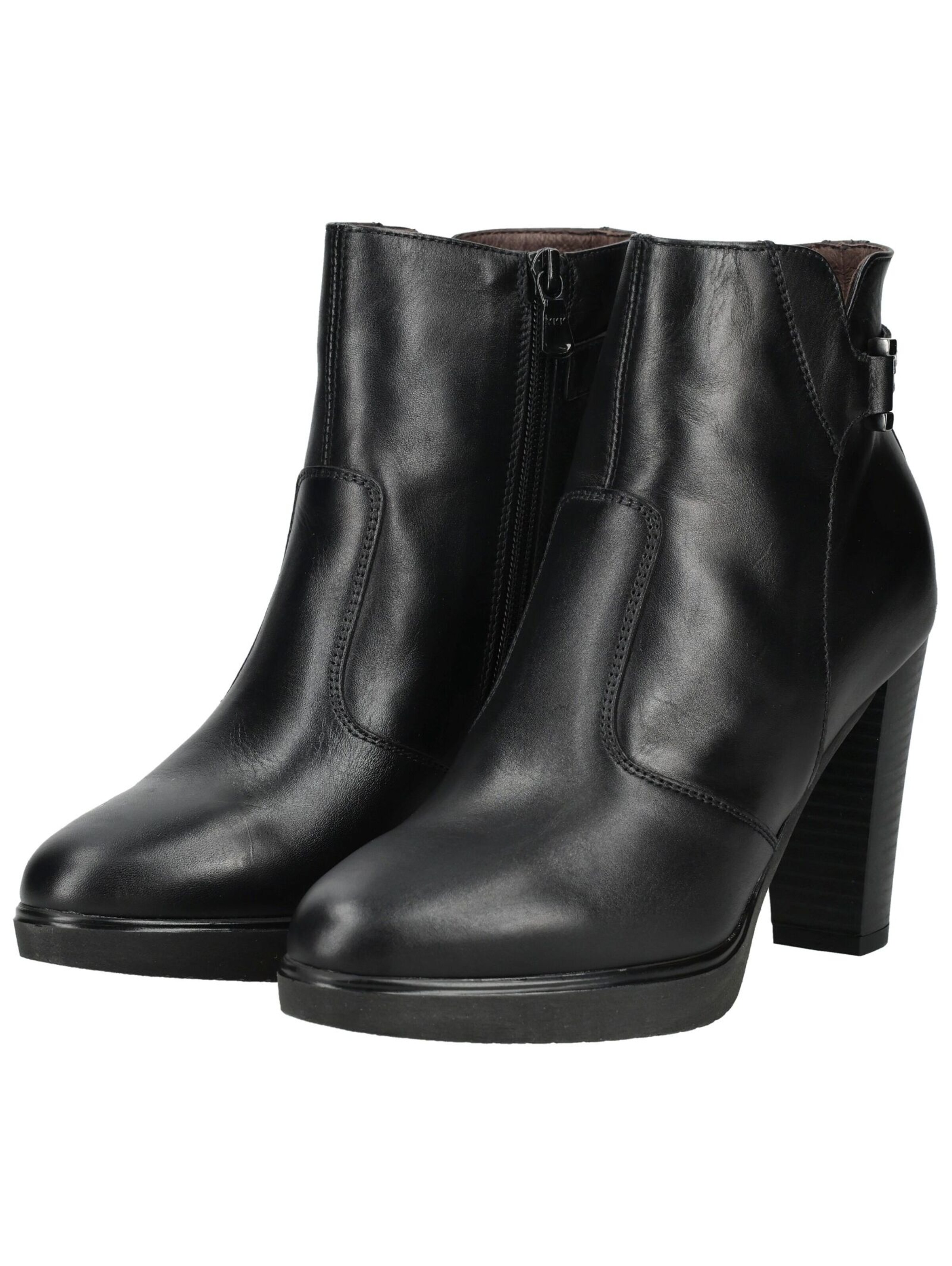 Nero Giardini Ankle Boots in Black