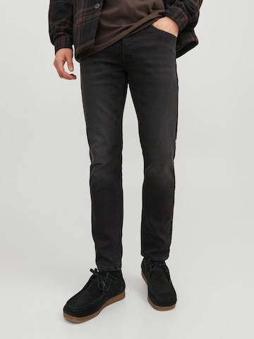 JACK & JONES Slimfit Jeans 'Mike' in Zwart: voorkant