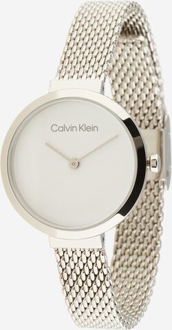 Ceas analogic de la Calvin Klein pe argintiu: față