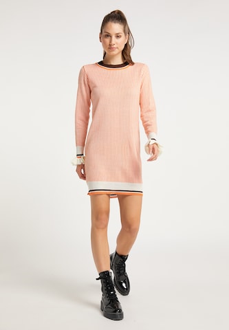 MYMO Knitted dress in Orange