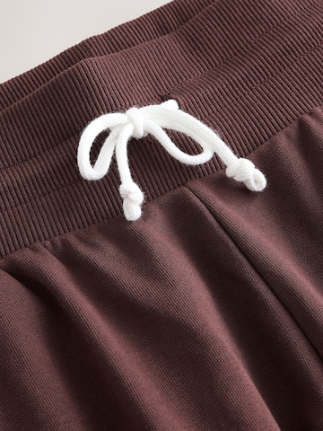 self. Regular Shorts in Braun