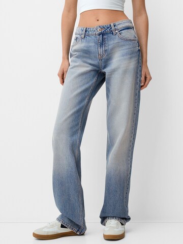 Bershka Loose fit Jeans in Blue