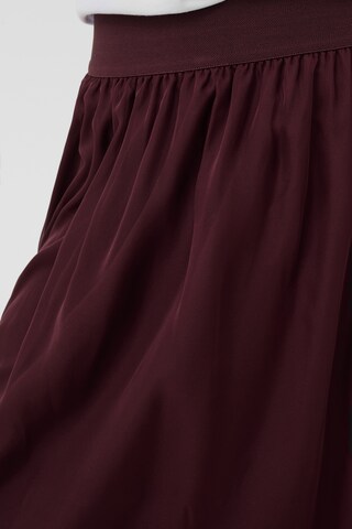 SAINT TROPEZ Rok in Rood